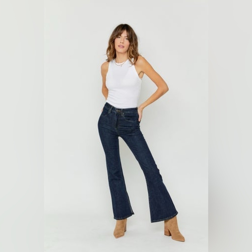 OLIVER LOGAN Sz 28 The Russel Flare Darker Wash High Waist Jeans with Slit NEW